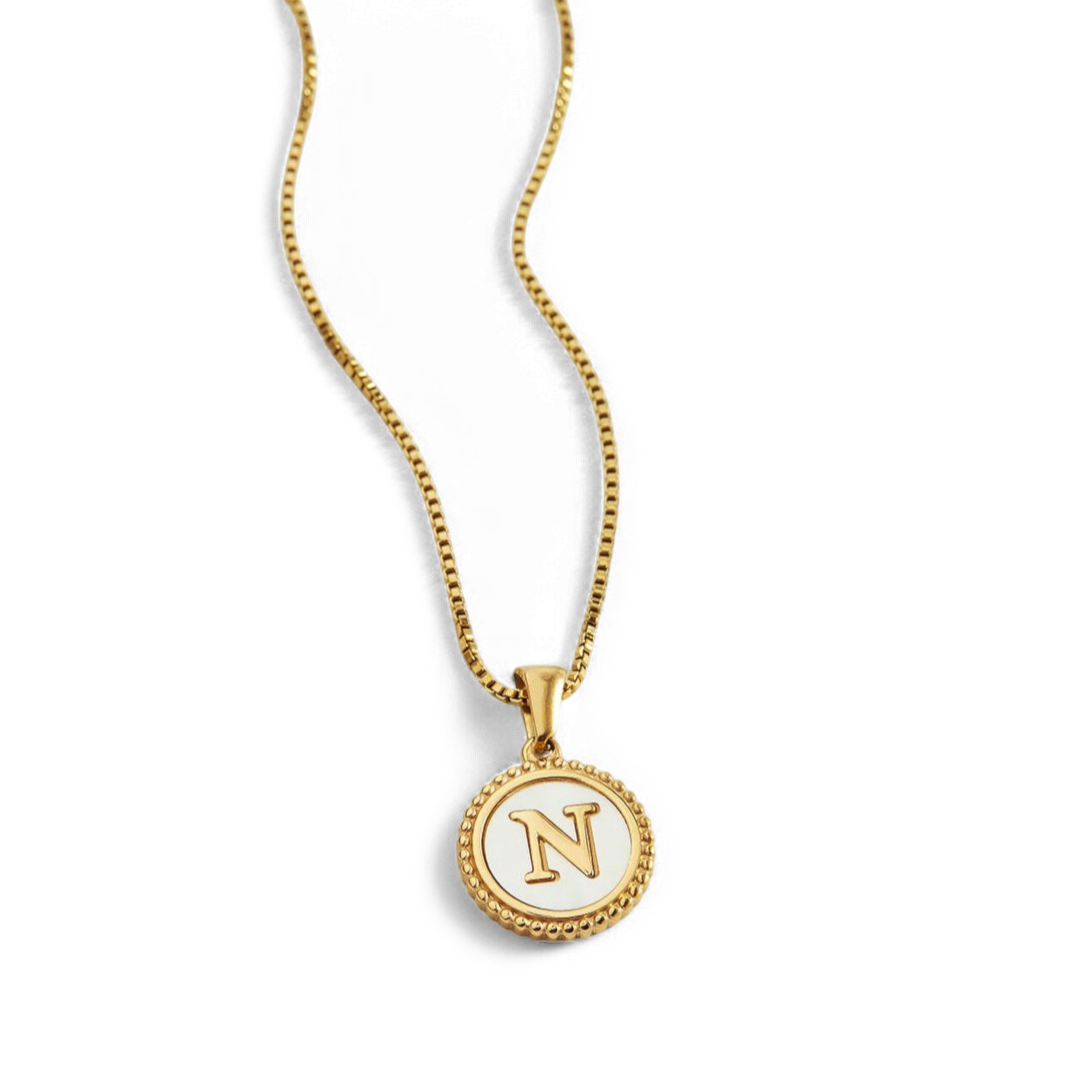 Collier lettre disque en nacre