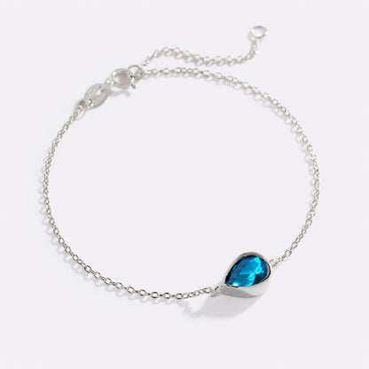 Bracelet en forme de larme avec pierre de naissance
