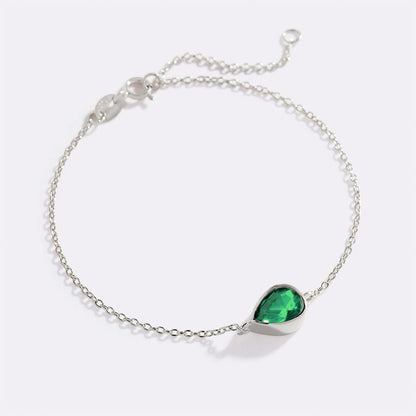 Bracelet en forme de larme avec pierre de naissance