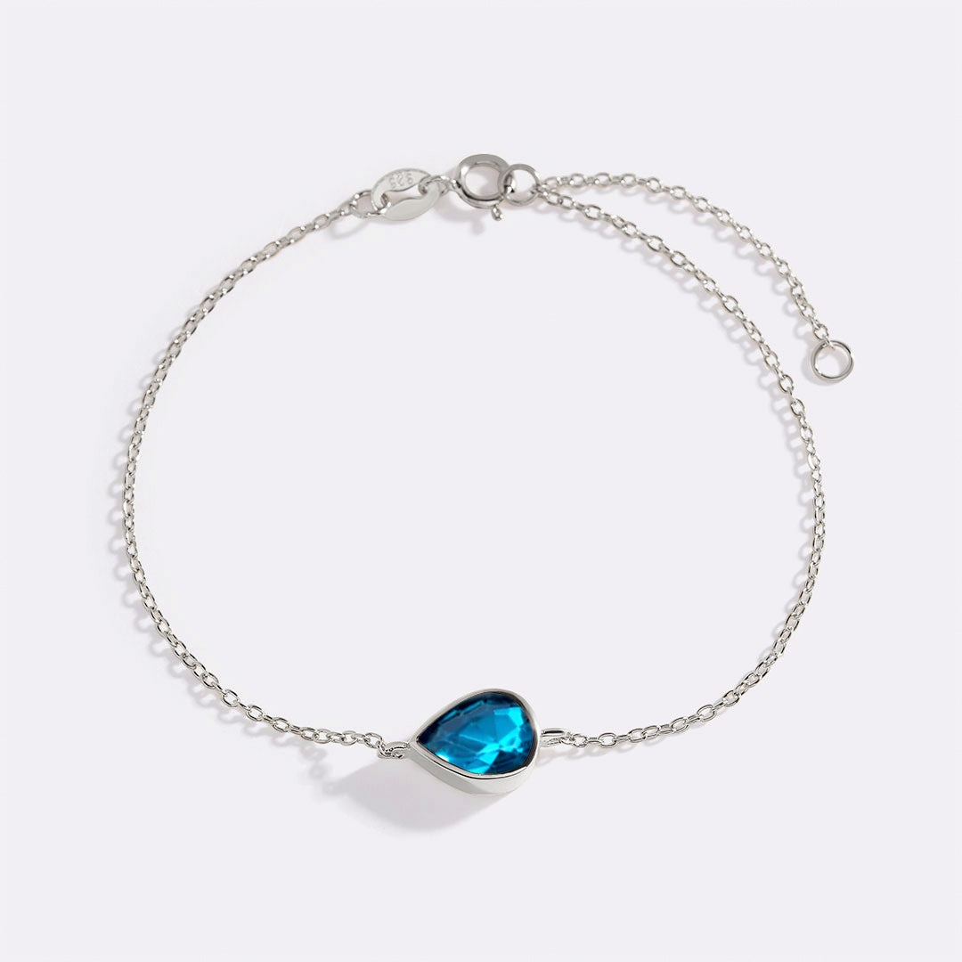 Bracelet en forme de larme avec pierre de naissance