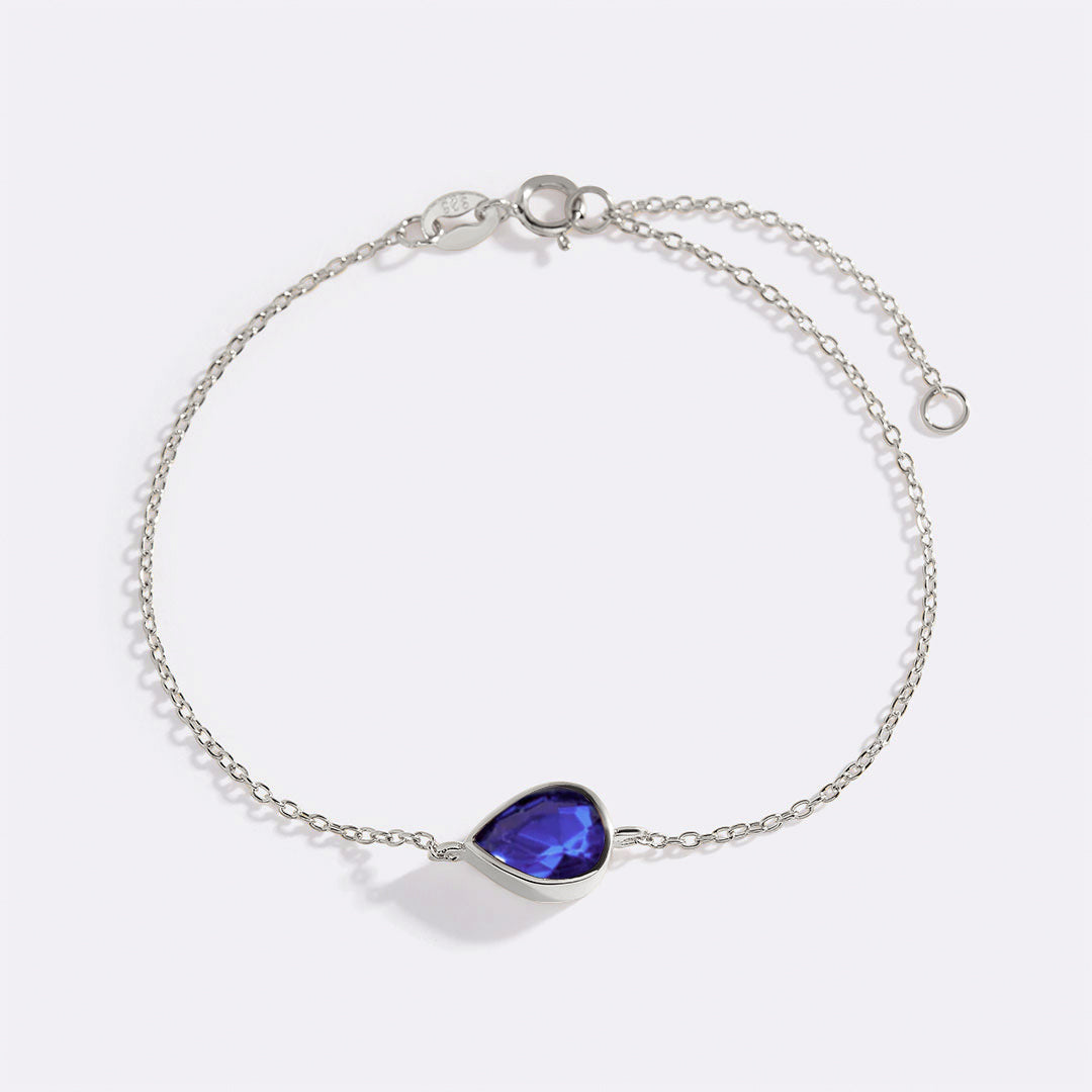 Bracelet en forme de larme avec pierre de naissance