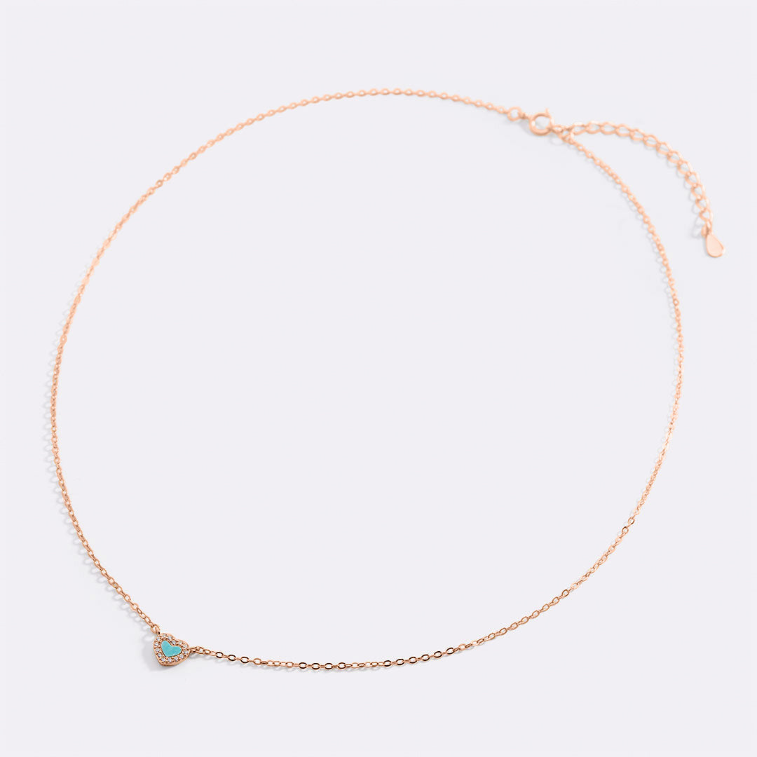 Petit tour de cou en forme de cœur turquoise