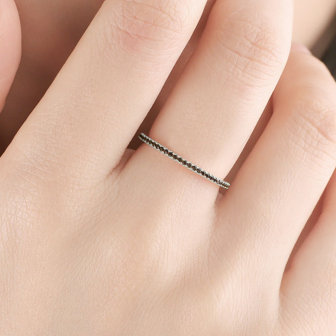 Bague d'éternité en diamant noir