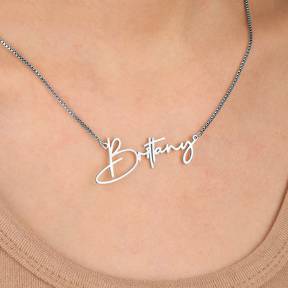 Collier avec nom moderne