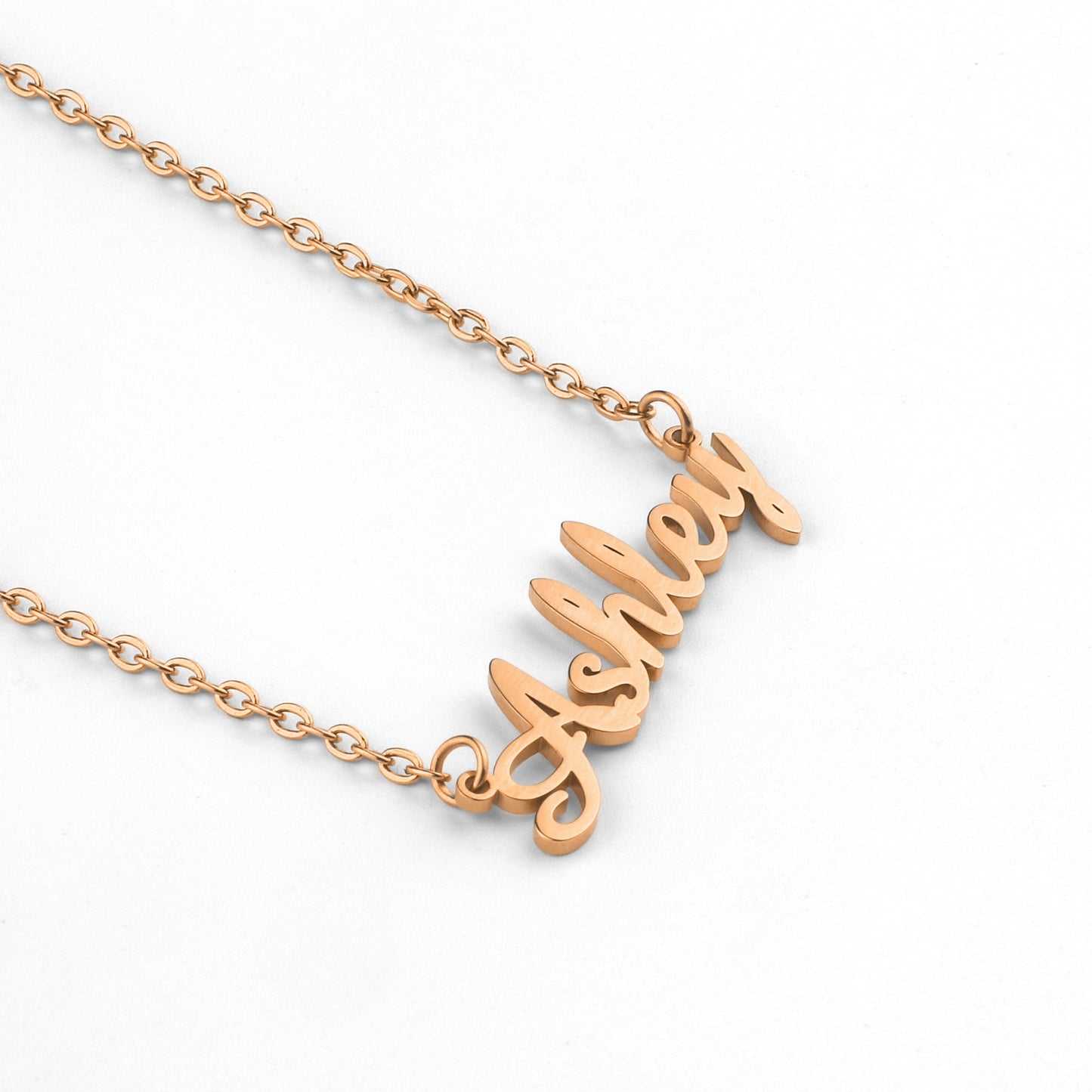 Collier avec nom en plume 