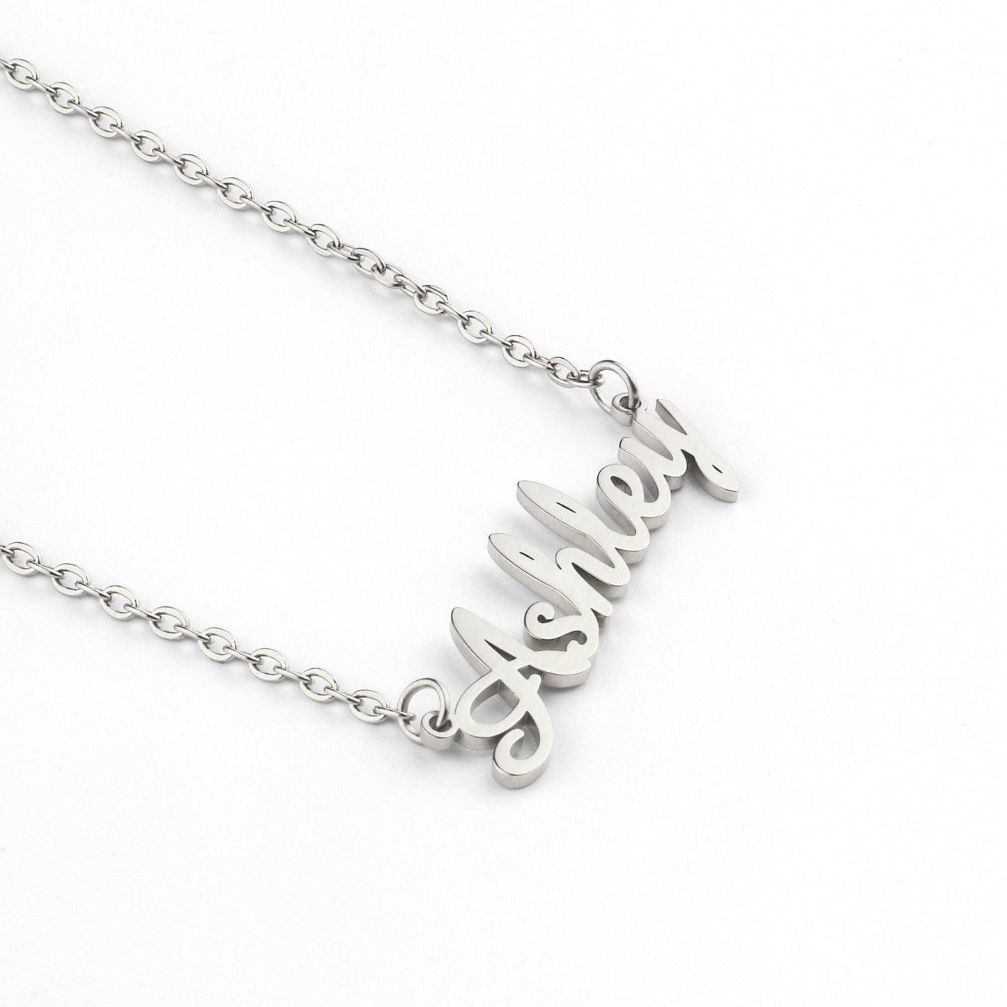 Collier avec nom en plume 