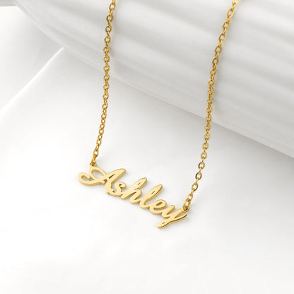 Collier avec nom en plume 