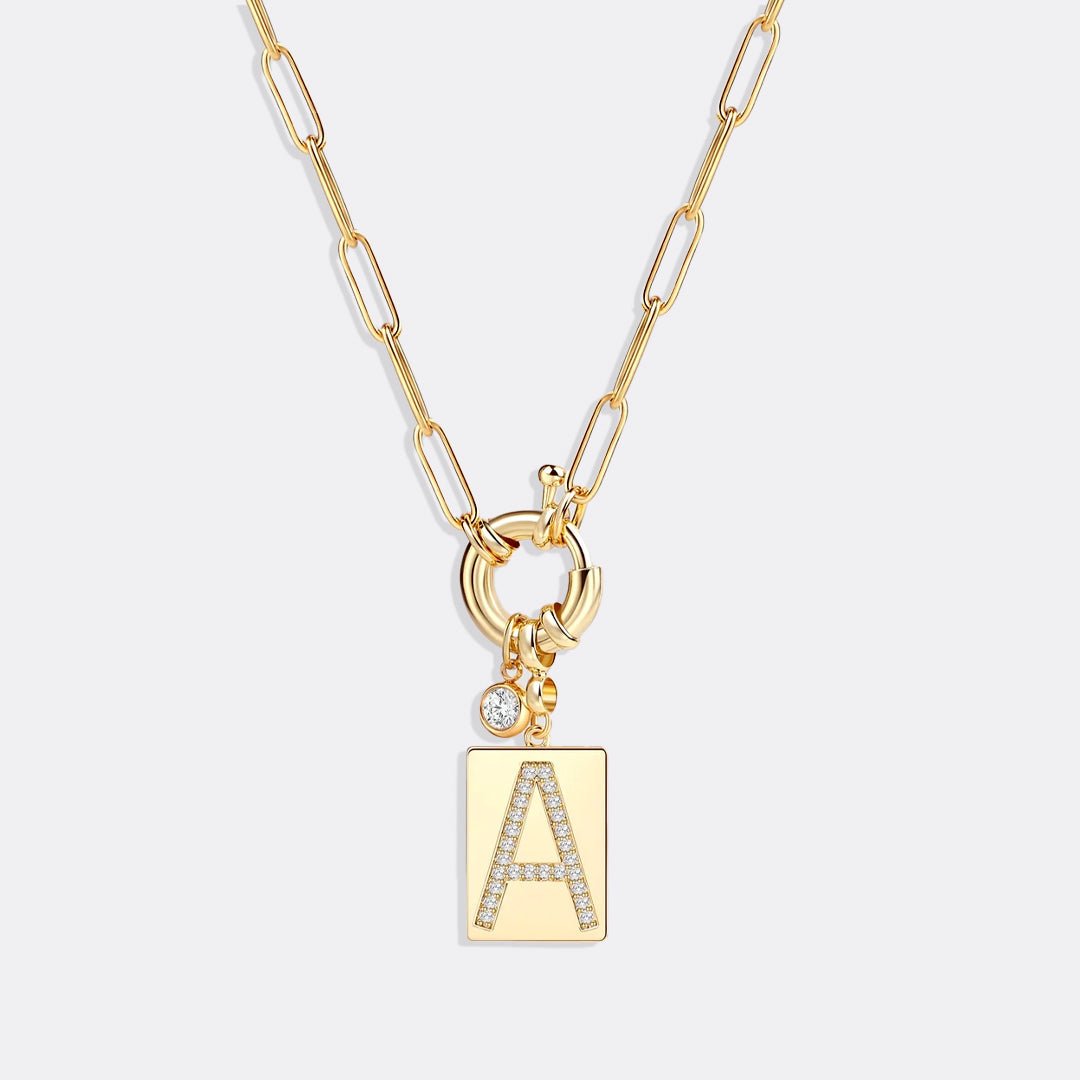 Collier pendentif initial pavé avec chaîne trombone