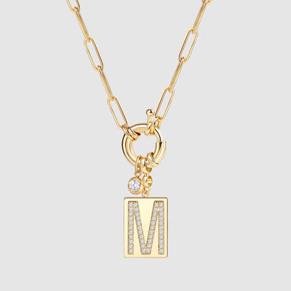 Collier pendentif initial pavé avec chaîne trombone