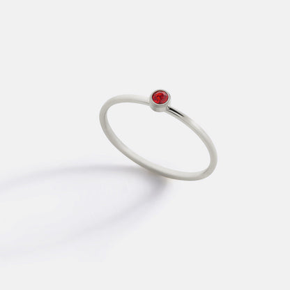 Bague minimaliste à empiler avec pierres de naissance | Bague sertie clos