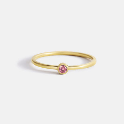 Bague minimaliste à empiler avec pierres de naissance | Bague sertie clos