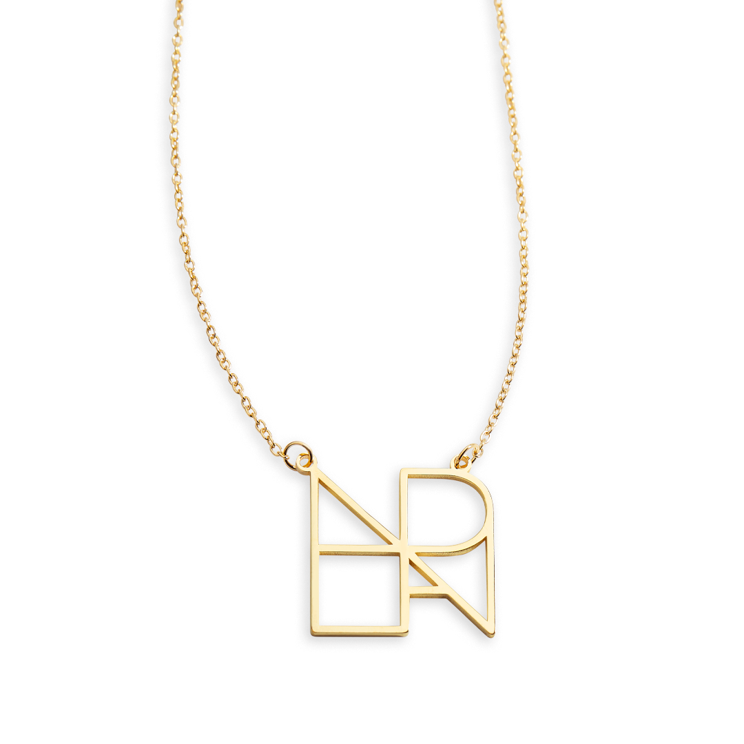 Collier minimaliste avec nom et monogramme