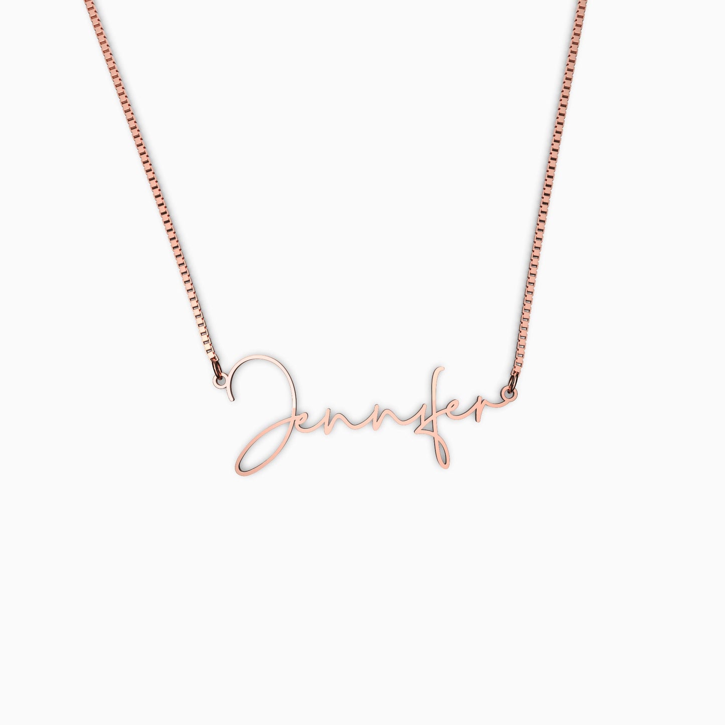 Collier avec nom moderne