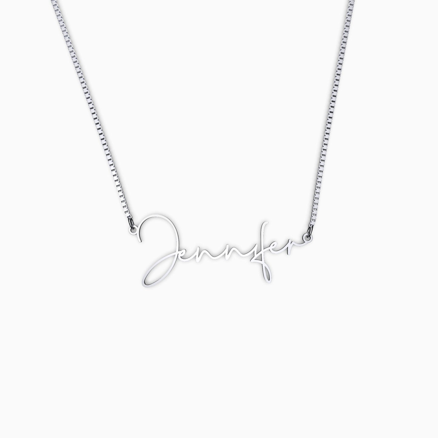 Collier avec nom moderne