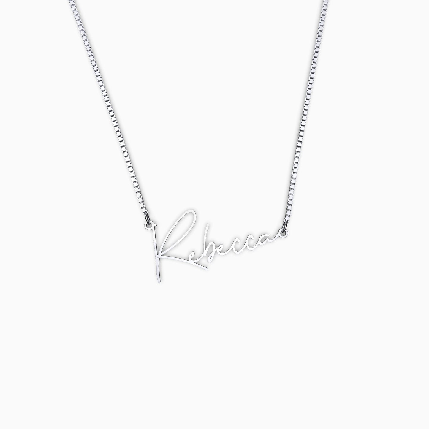 Collier avec nom moderne