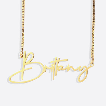 Collier avec nom moderne