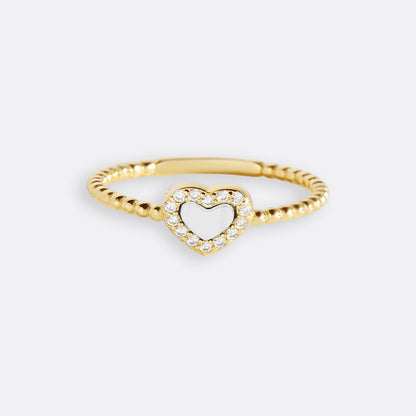 Bague en forme de cœur avec petite pierre précieuse