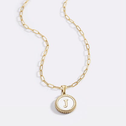 Collier lettre disque en nacre