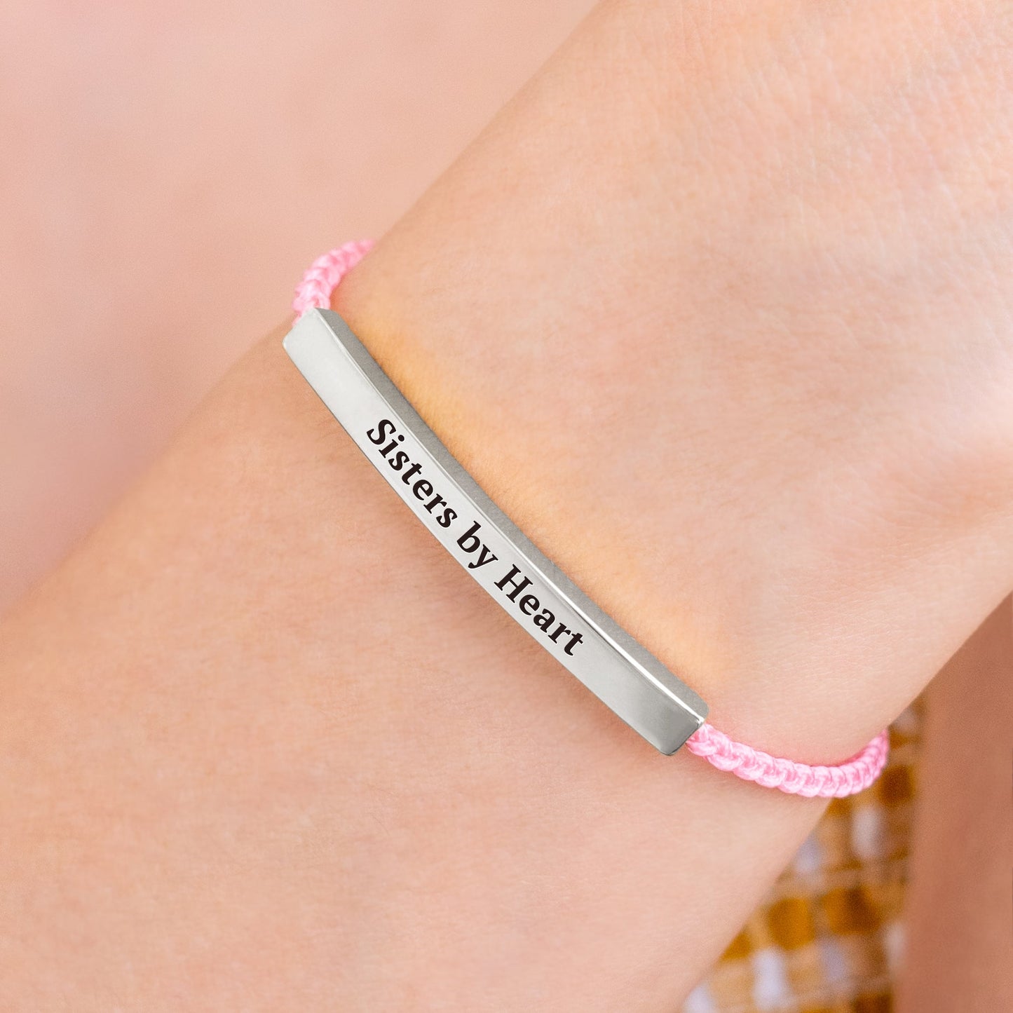 Bracelet Inspiré « Pas sœurs de sang, mais sœurs de cœur »
