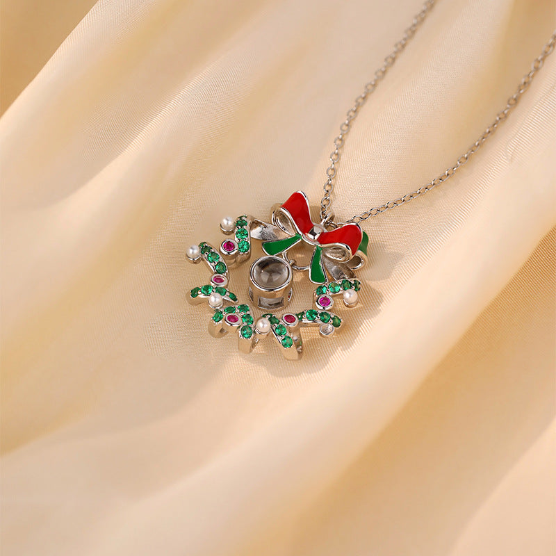 Personalisierte Weihnachtsgeschenk-Halskette mit Glockenanhänger und Foto im Inneren