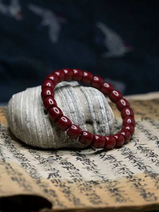 Rotes Bodhi-Armband mit energetisierenden Meditationsperlen