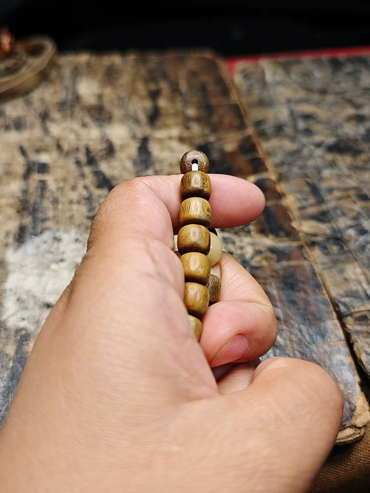 8mm Green Sandalwood Beads  Wrist Meditation Bracelet