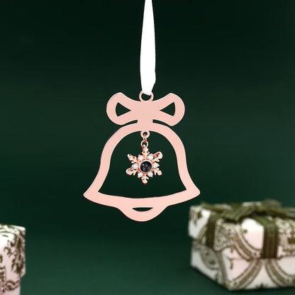 Personalisiertes Weihnachtsglockenornament mit Foto im Inneren