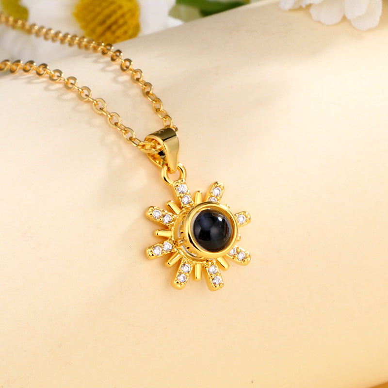 Personalisierte Schneeflockenkette mit Foto im Inneren