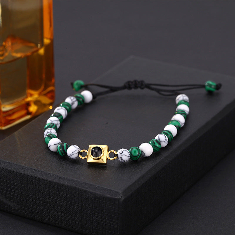 Personalisiertes quadratisches Anhänger-Armband mit bunten Perlen, Weihnachtsgeschenk