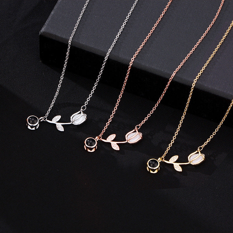 Collier photo personnalisé avec confession d'amour et tulipe