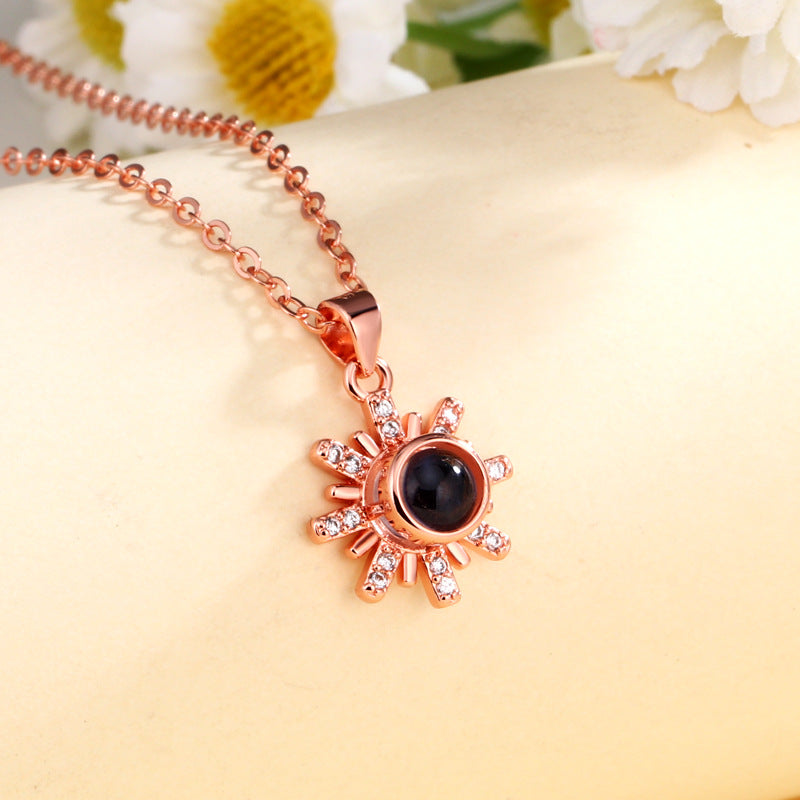 Personalisierte Schneeflockenkette mit Foto im Inneren