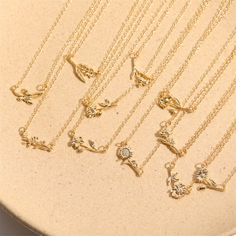 Collier délicat avec fleur de naissance