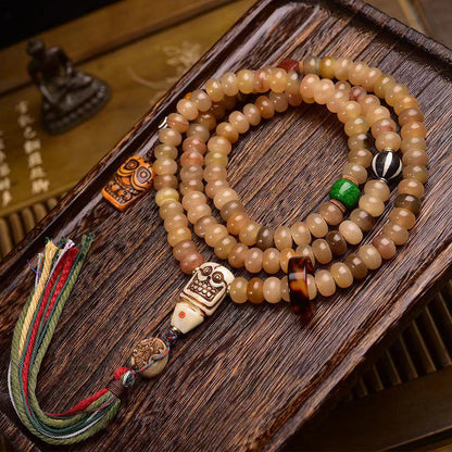 Collier de prière bouddhiste tibétain traditionnel avec 108 perles de mala en corne de mouton
