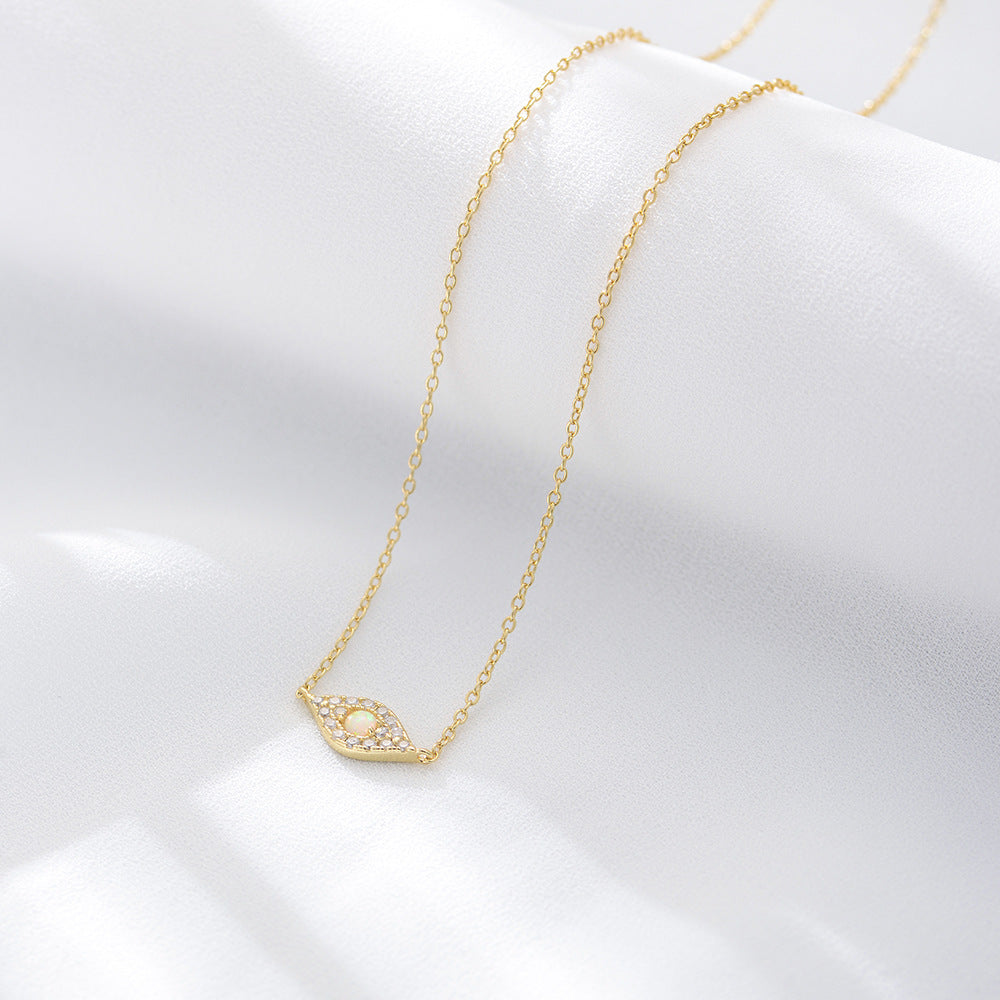 Collier contre le mal