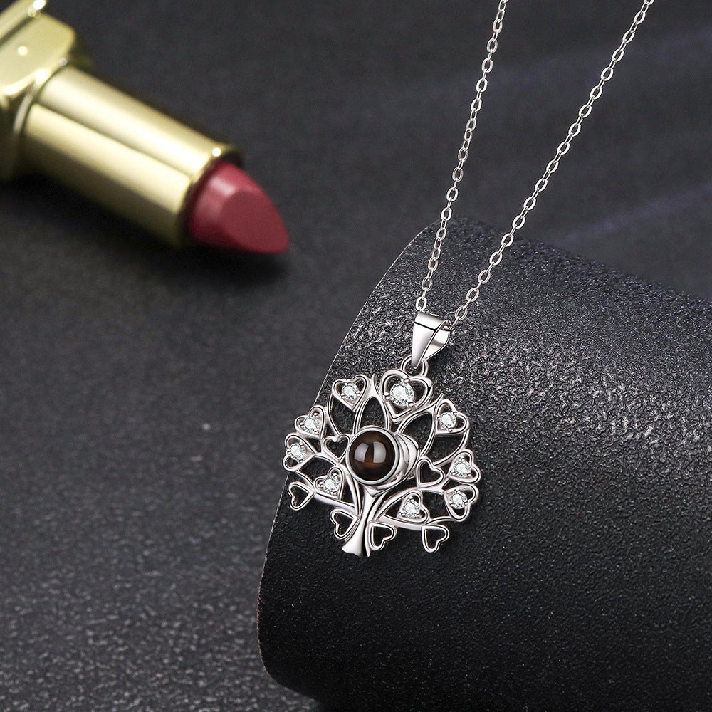 Personalisierte Halskette mit Familienstammbaum-Foto und herzförmigem Design