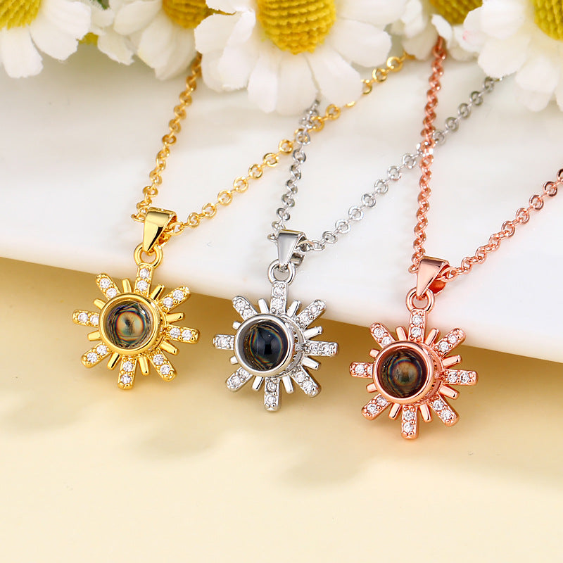 Personalisierte Schneeflockenkette mit Foto im Inneren