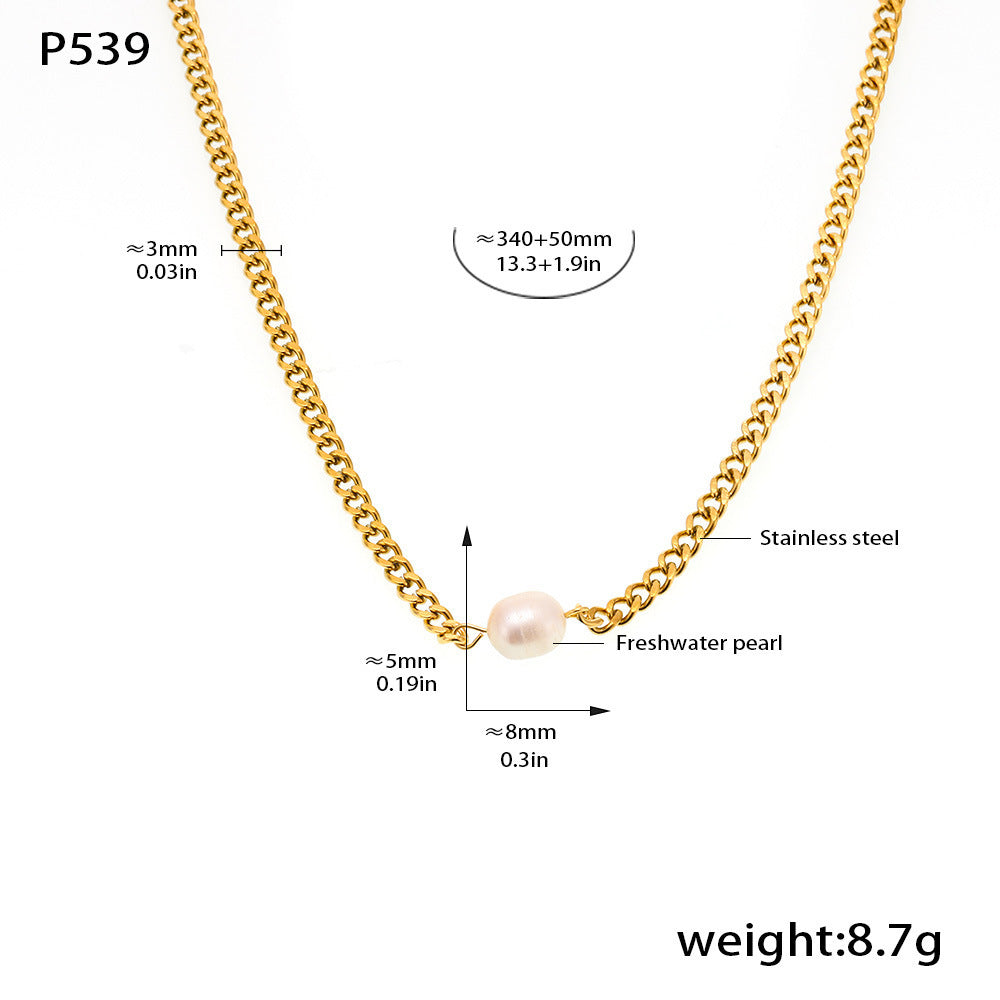 Collier de perles tendance