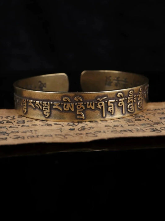 Tibetisches Vintage-Kupferarmband Das Herz-Sutra Sechs-Zeichen-Mantra-Armband 