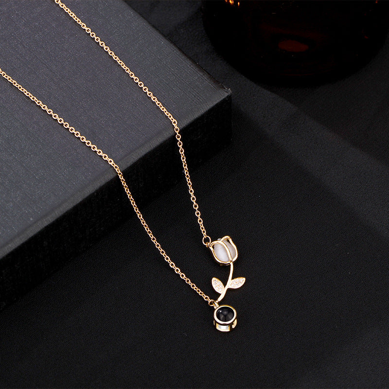 Collier photo personnalisé avec confession d'amour et tulipe