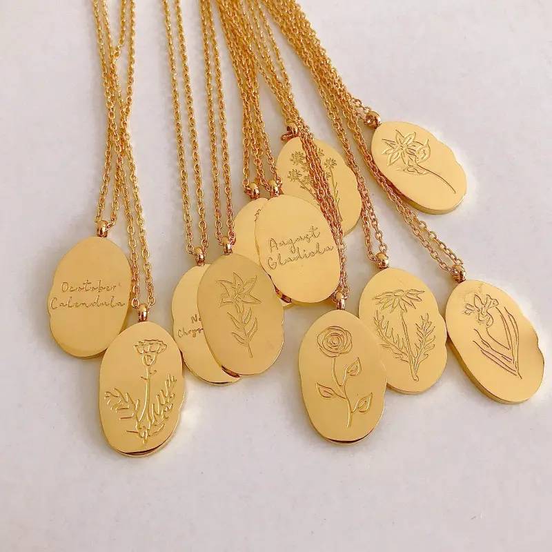 Collier pendentif fleur de naissance en or