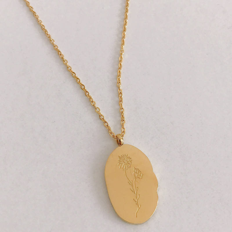 Collier pendentif fleur de naissance en or