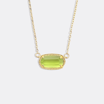 Collier avec pendentif ovale et pierre de naissance