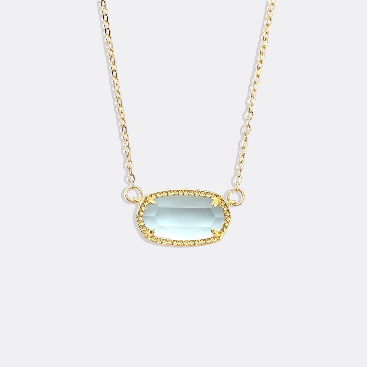 Collier avec pendentif ovale et pierre de naissance