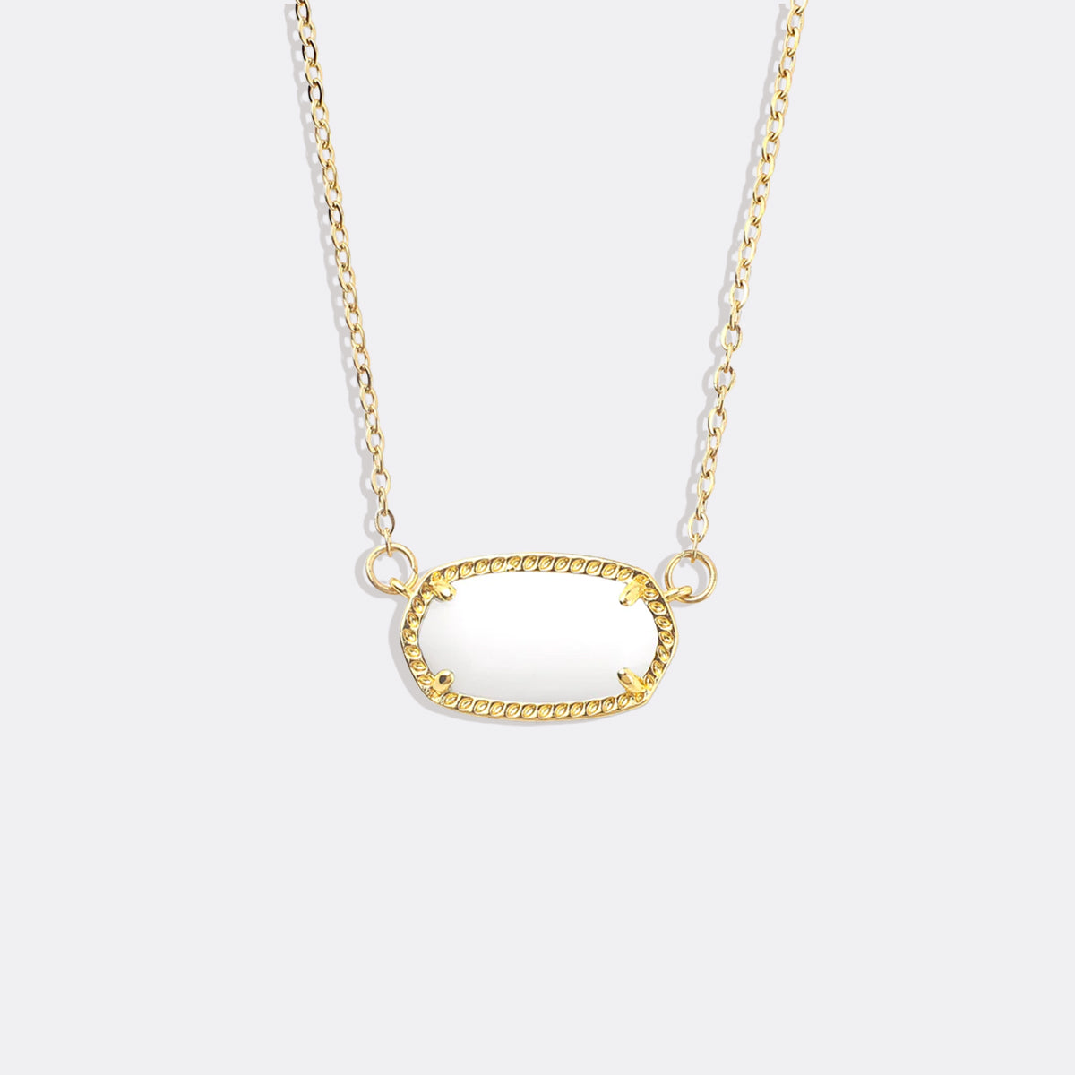 Collier avec pendentif ovale et pierre de naissance