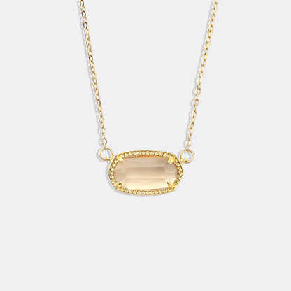 Collier avec pendentif ovale et pierre de naissance