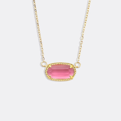 Collier avec pendentif ovale et pierre de naissance