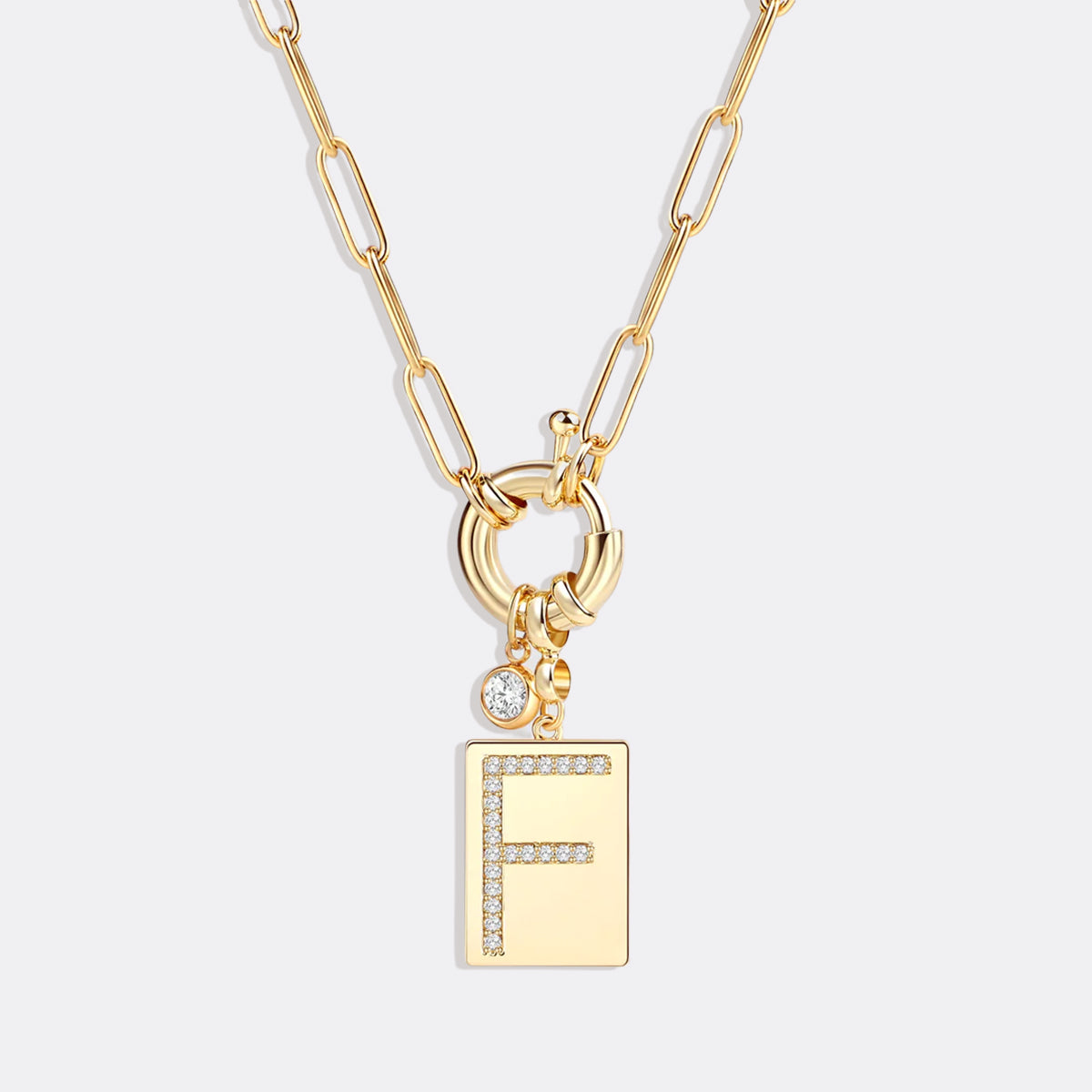 Collier pendentif initial pavé avec chaîne trombone