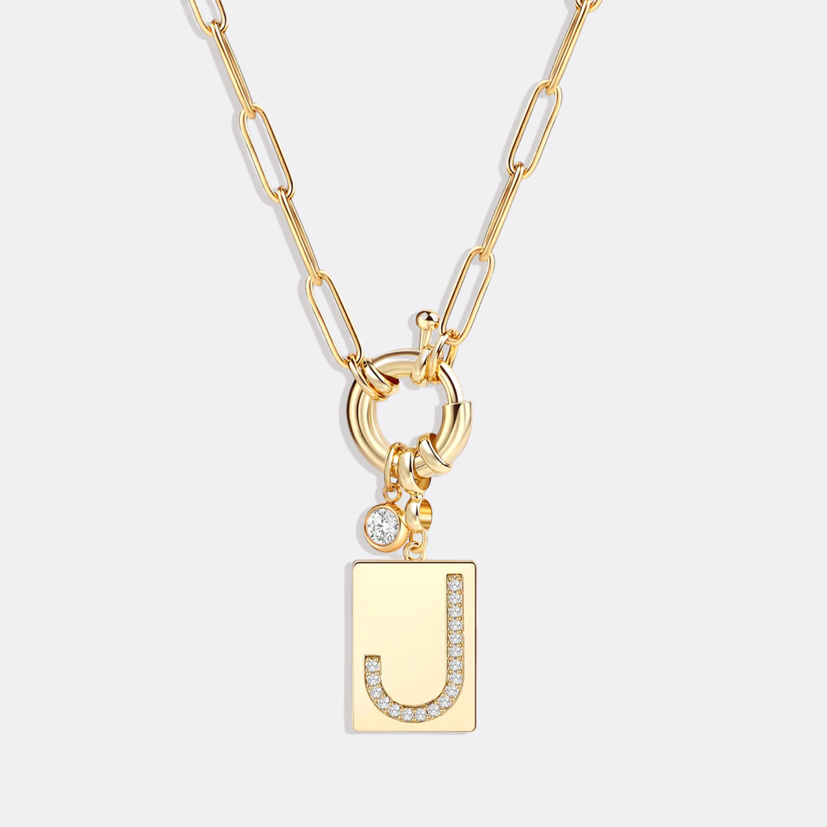 Collier pendentif initial pavé avec chaîne trombone