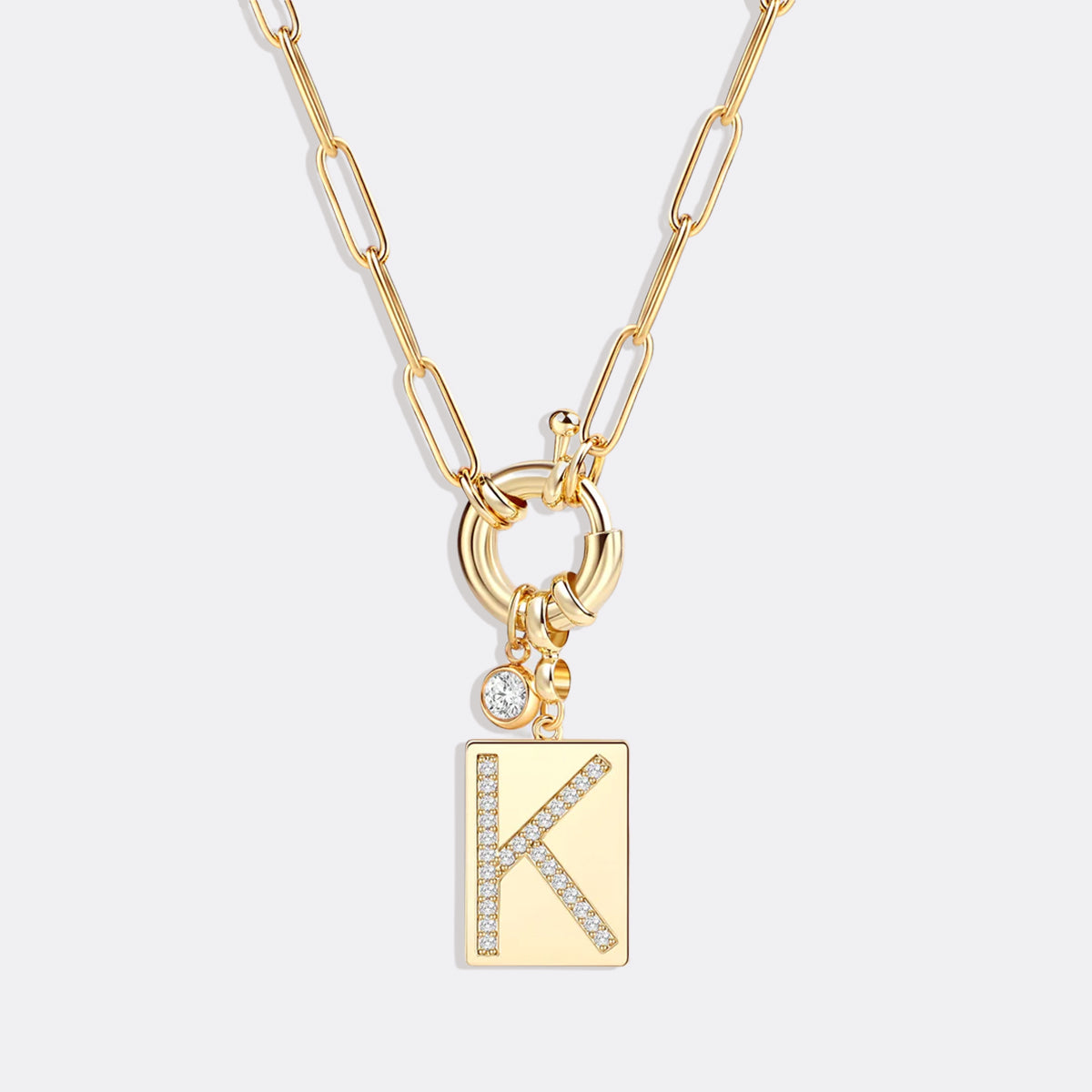 Collier pendentif initial pavé avec chaîne trombone
