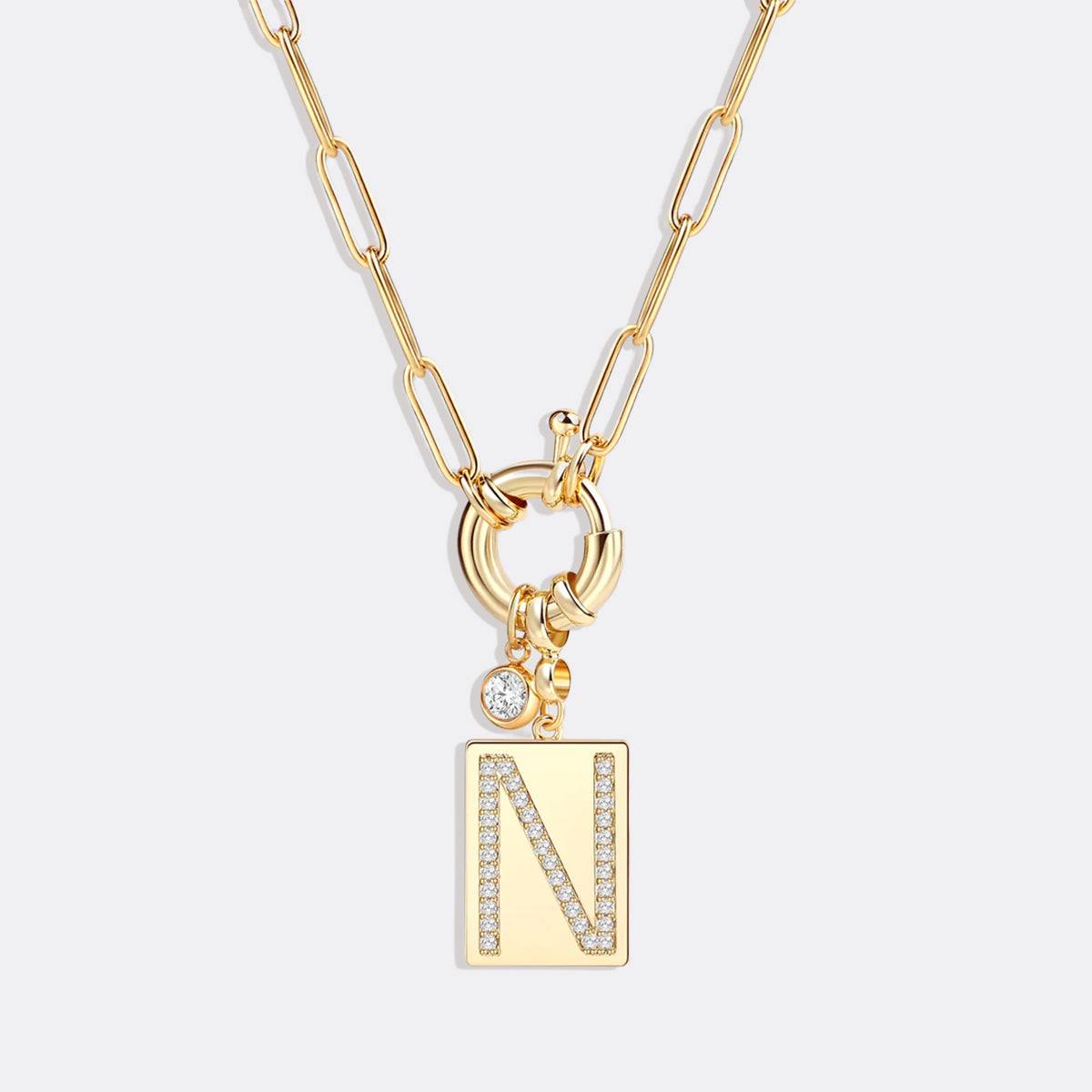 Collier pendentif initial pavé avec chaîne trombone